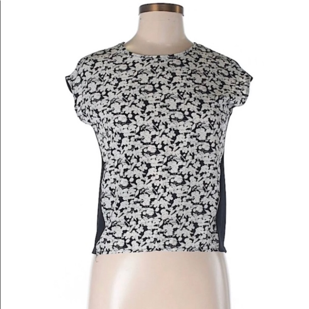 Soprano short sleeve blouse